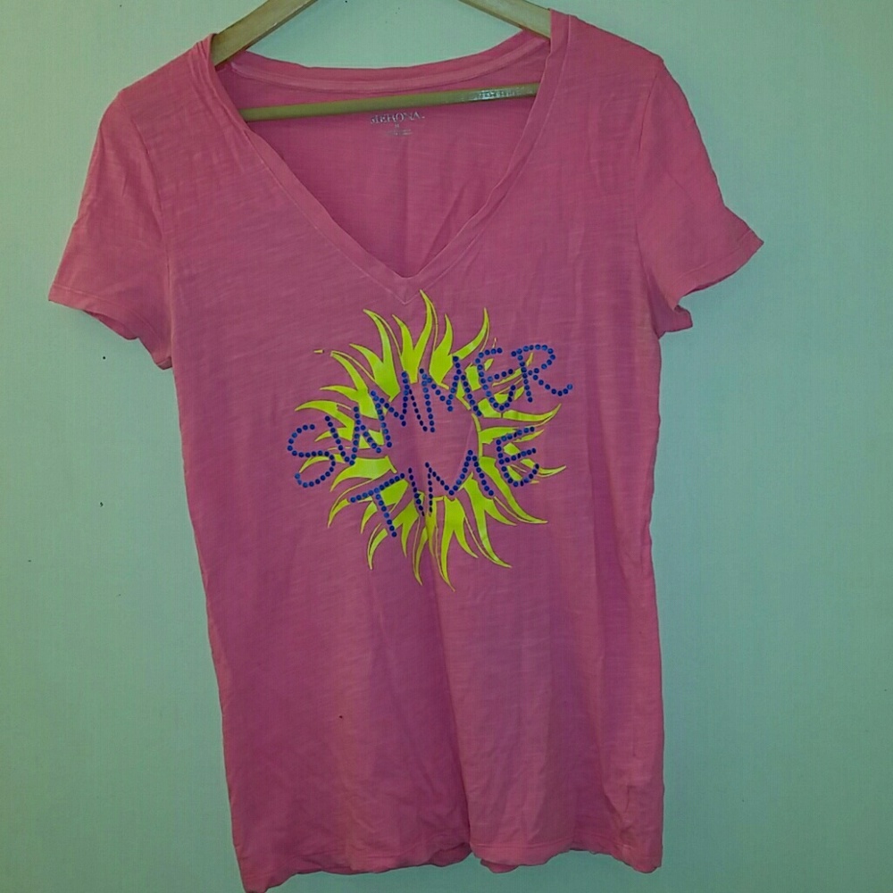 Hot pink t shirt